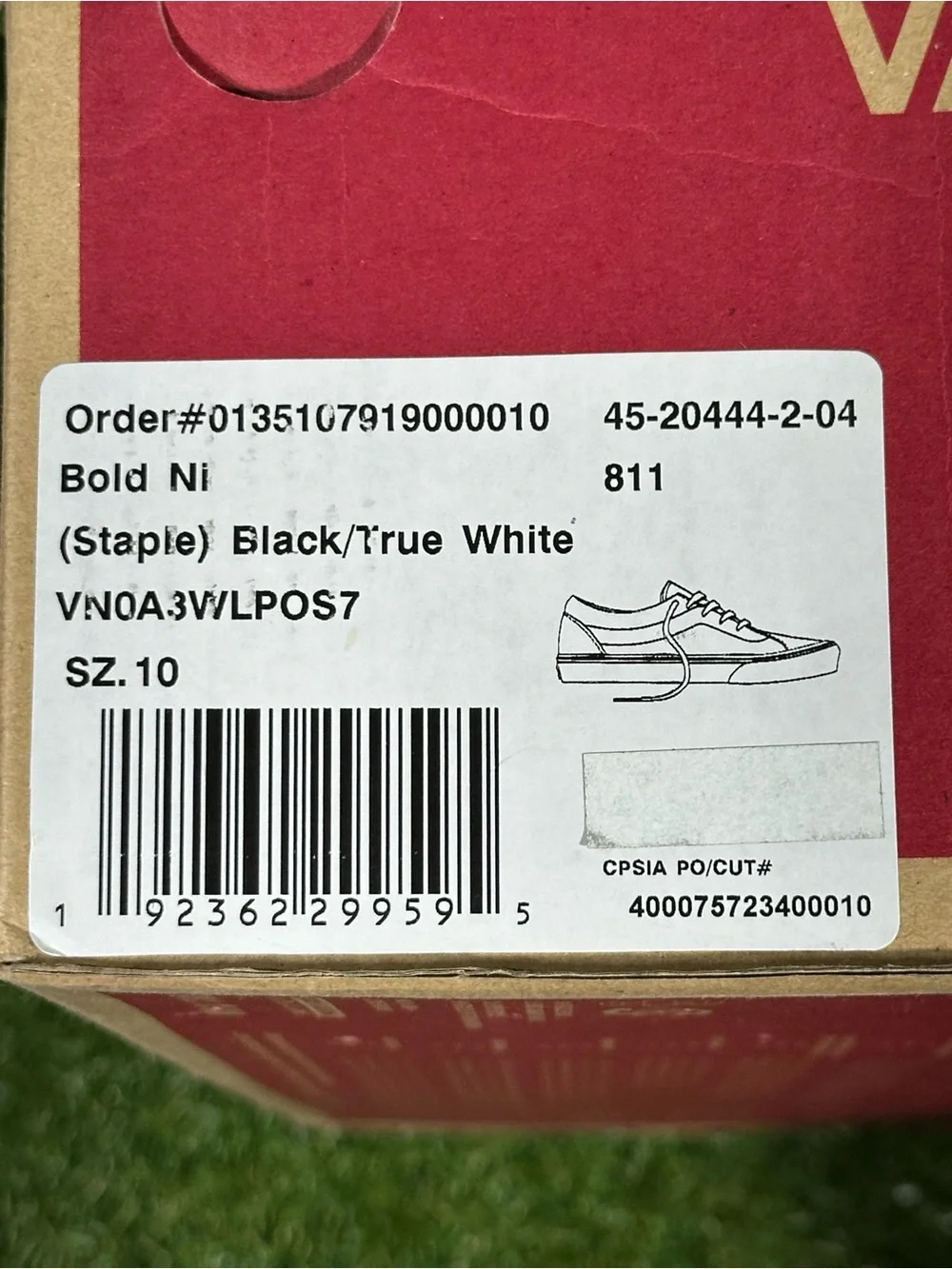 Vans Bold Ni Black and White Low-Top Sneakers, Men’s 10, VN0A3WLPOS7